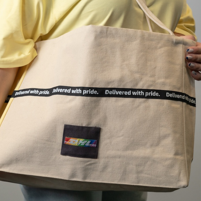 Beach bag, natural and yellow