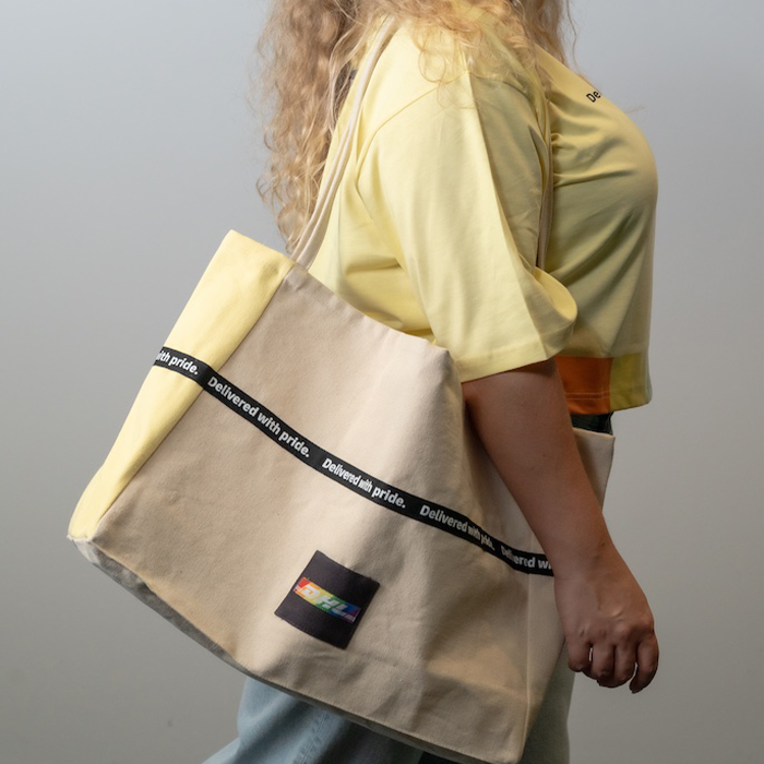 Beach bag, natural and yellow