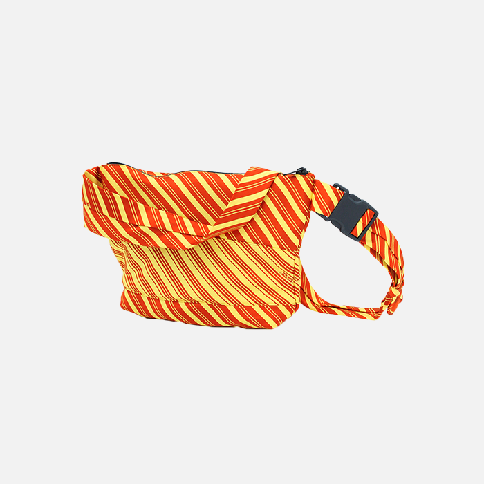 Upgecycelte Sling Bag