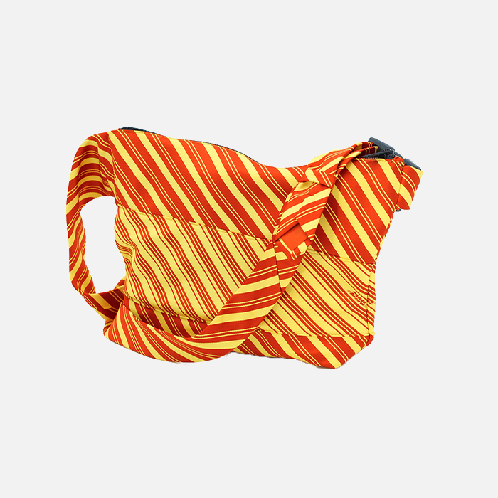 Upgecycelte Sling Bag