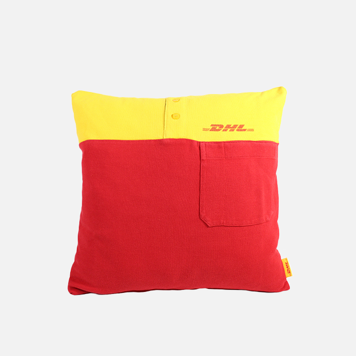Upgecyceltes Kissen, DHL