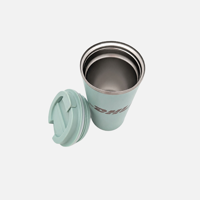 Doppelwandiger Becher DHL, cool green