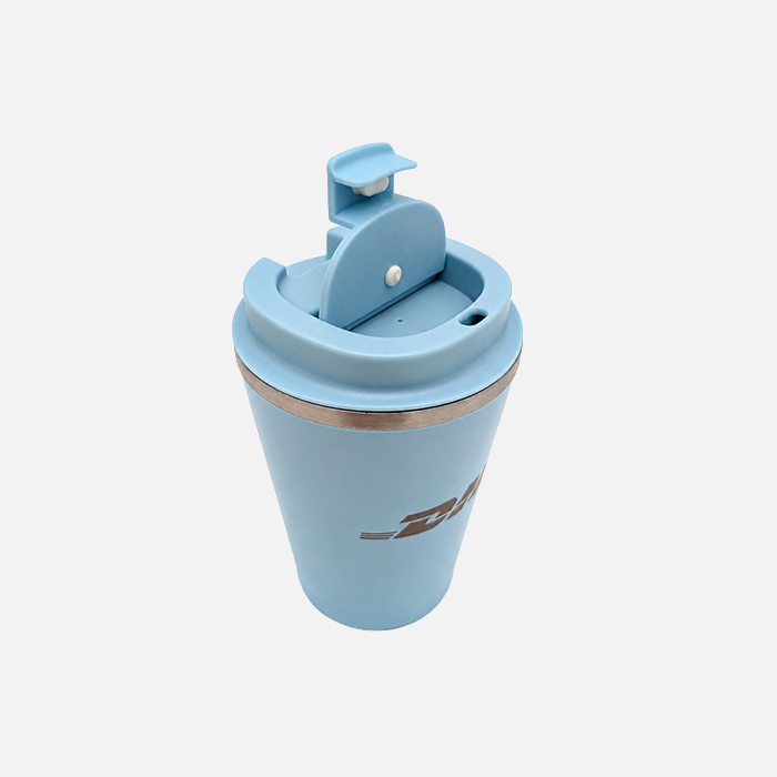 Double-walled cup DHL, light blue