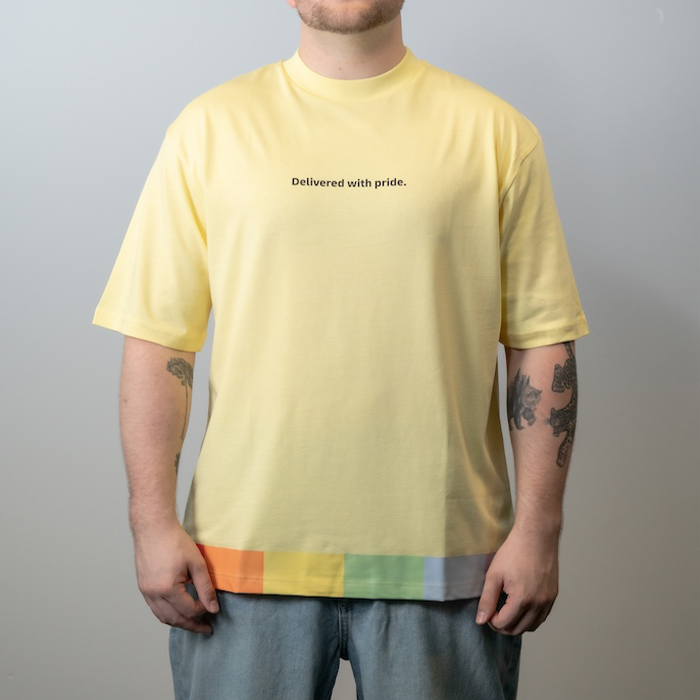Oversized t-shirt, yellow