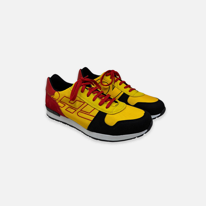 Sneaker, handgefertigt